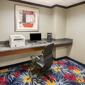 Holiday Inn Express Cleveland Airport - Brook Park, An Ihg Hotel